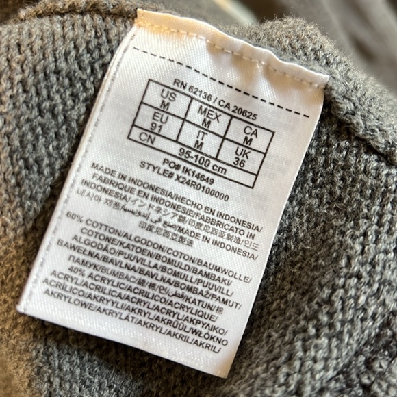 Guess men’s crew neck sweater - Picture 6 of 6